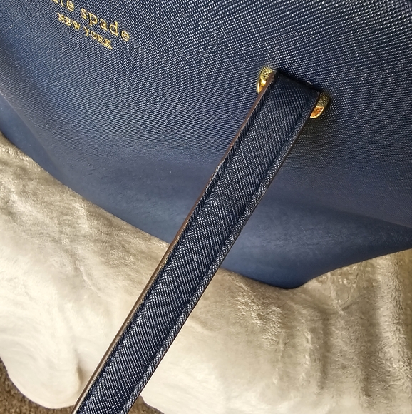 Gorgeous Kate Spade Tote Purse, Navy Blue - Picture 2 of 15